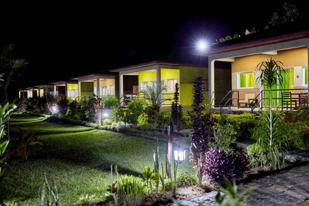 Andasibe Lemurs Lodge Exterior foto
