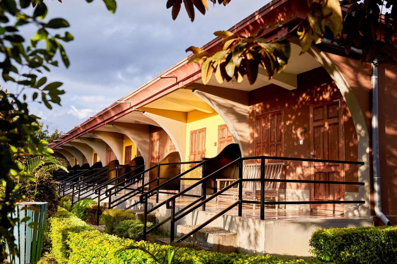 Andasibe Lemurs Lodge Exterior foto